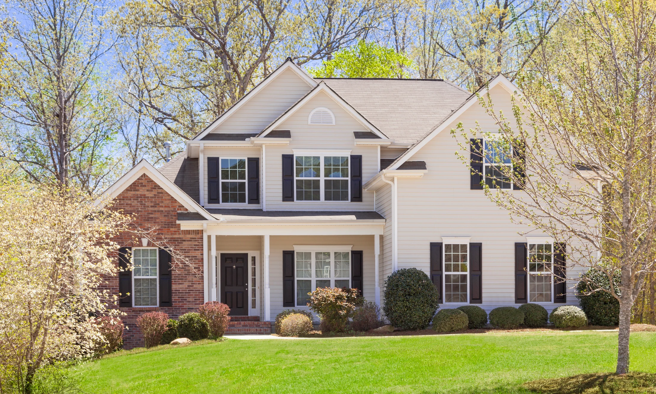 Leigh Daniels provides real estate guidance and agent development leadership in Birmingham, Alabama.